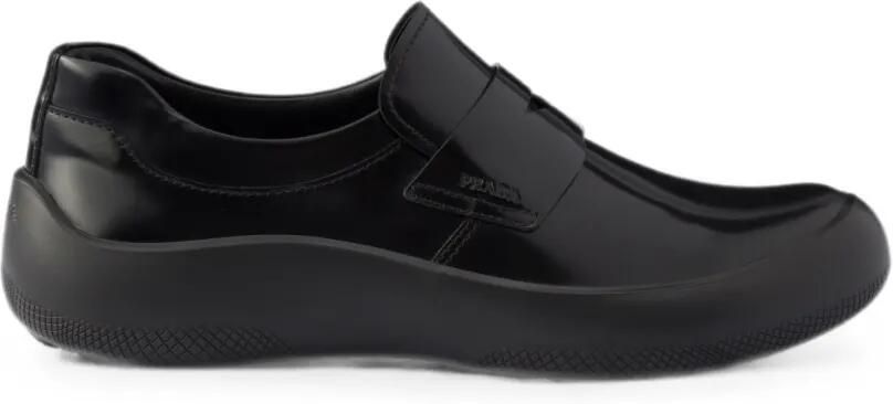 Prada Sneakers van geborsteld leer Zwart