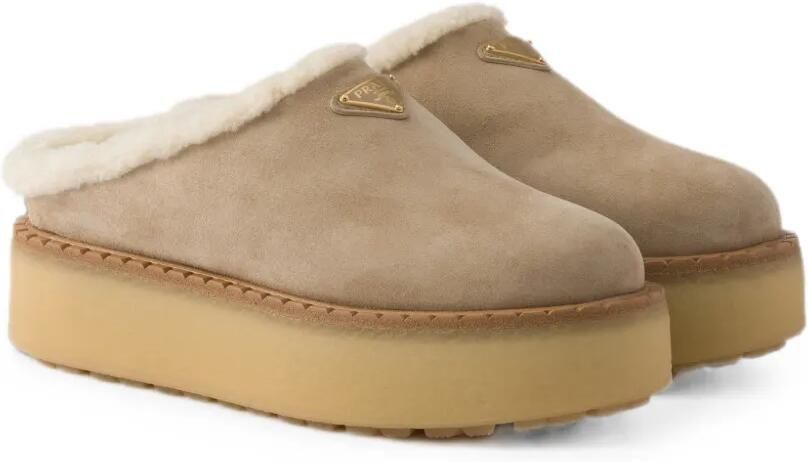 Prada Suède instappers Beige