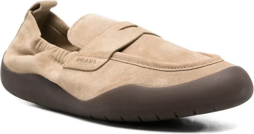 Prada Suède loafers met logodetail Beige - Foto 2