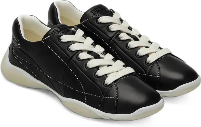 Prada topstitched leather sneakers Zwart