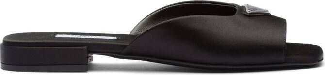Prada Satijnen sandalen Zwart