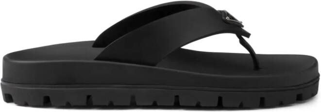 Prada Teenslippers met logo Zwart