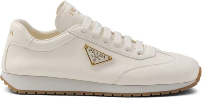 Prada Leren sneakers met logo Beige