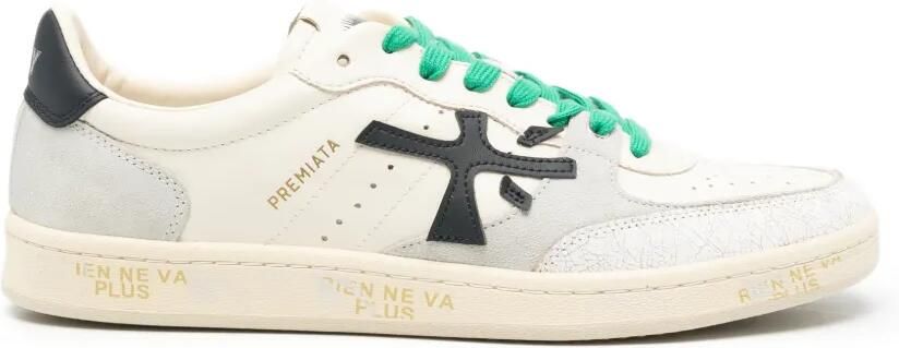 Premiata Clay sneakers met logopatch Beige
