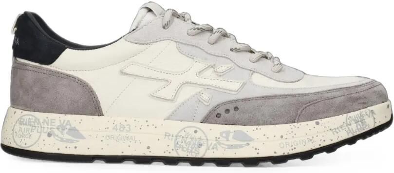 Premiata Nous sneakers met logo-patch en vlakken Beige
