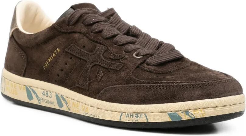 Premiata Sneakers met logopatch Bruin