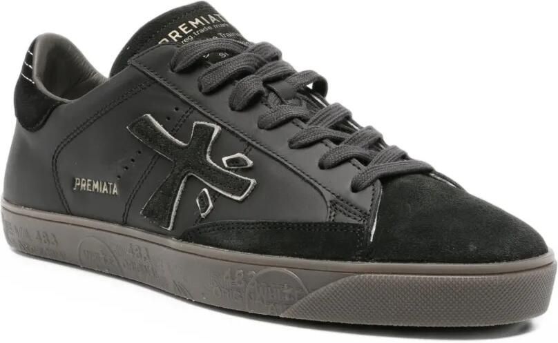 Premiata Steven logo-patch sneakers Zwart