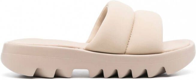 Reebok Cardi slip-on sandals Beige