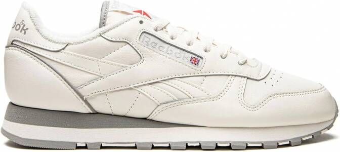 Reebok Classic 1983 Vintage sneakers Beige