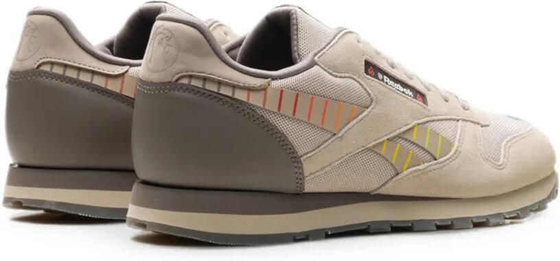 Reebok x Hot Ones Classic Leather Scoville Levels sneakers Beige - Foto 3