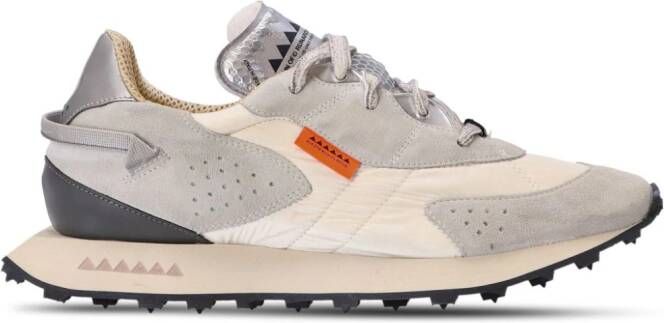 RUN OF Sneakers met logopatch Beige