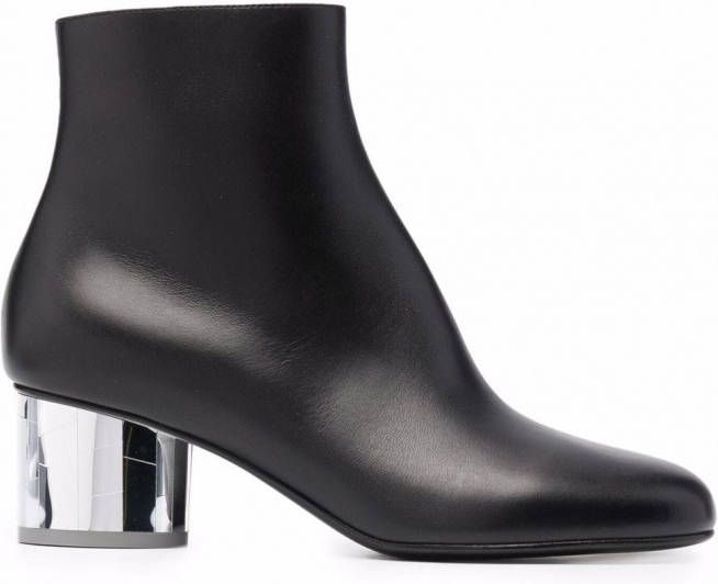 Ferragamo Enkellaarzen met blokhak Zwart