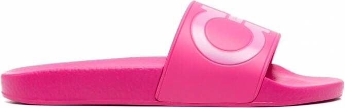 Ferragamo Badslippers met gancini print Roze