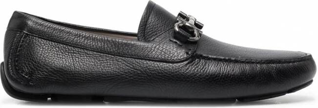 Ferragamo Gancini loafers met bewerkt-effect Zwart