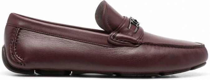 Ferragamo Loafers met gancini gesp Rood