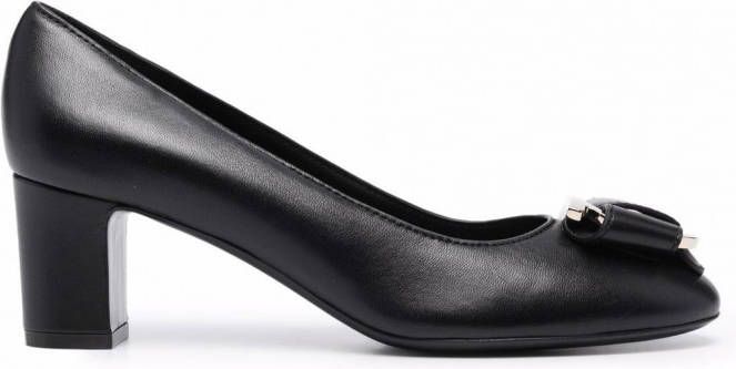 Ferragamo Pumps met plakkaat Zwart