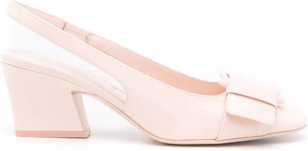 Ferragamo Pumps met strikdetail Beige