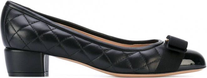 Salvatore Ferragamo quilted Vara bow pumps dames Nappa leer leerleer 10.5 Zwart