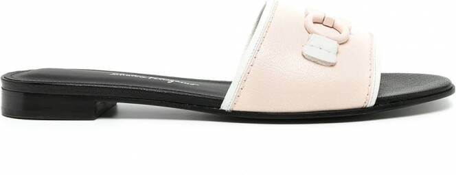 Ferragamo Rhodes sandalen met Gancini logo Zwart