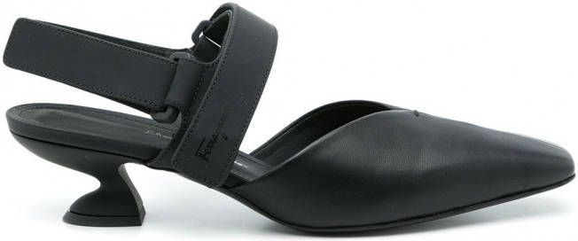Ferragamo Pumps met vierkante neus Zwart