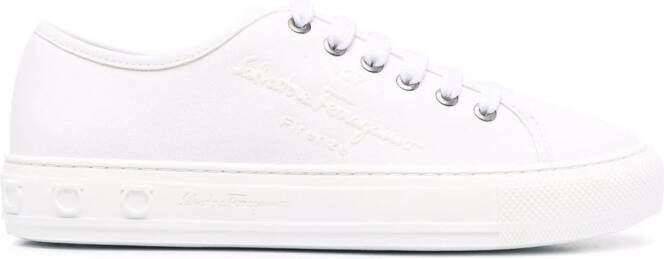 Ferragamo Sneakers met logo-reliëf Wit