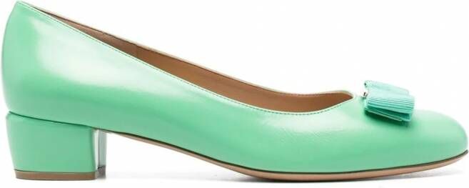 Ferragamo Vara leren pumps Groen
