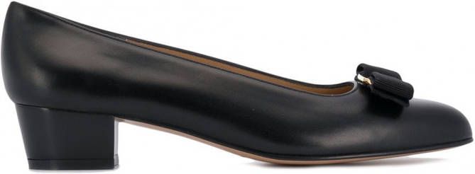 Ferragamo Vara pumps met strik Zwart