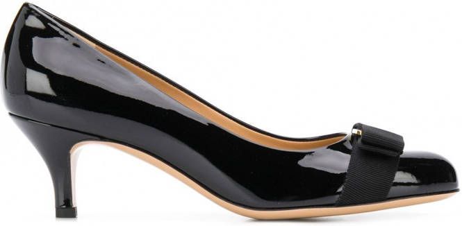 Ferragamo Vara pumps met strik Zwart