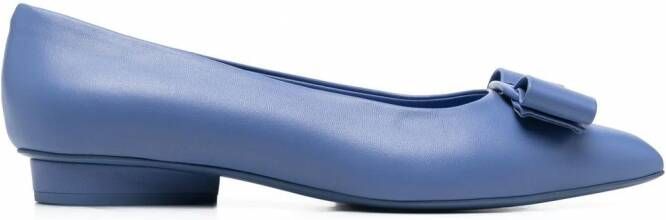 Ferragamo Viva pumps met puntige neus Blauw