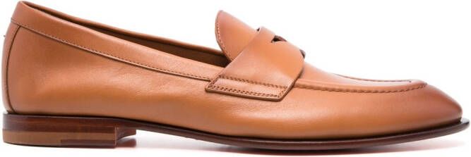 Santoni Loafers met platte zool Bruin