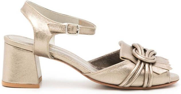 Sarah Chofakian Antonieta sandalen verfraaid met kwastje Metallic
