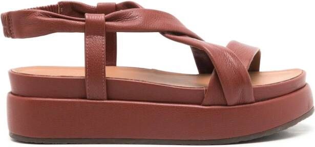 Sarah Chofakian Vionnet sandalen met plateauzool Bruin