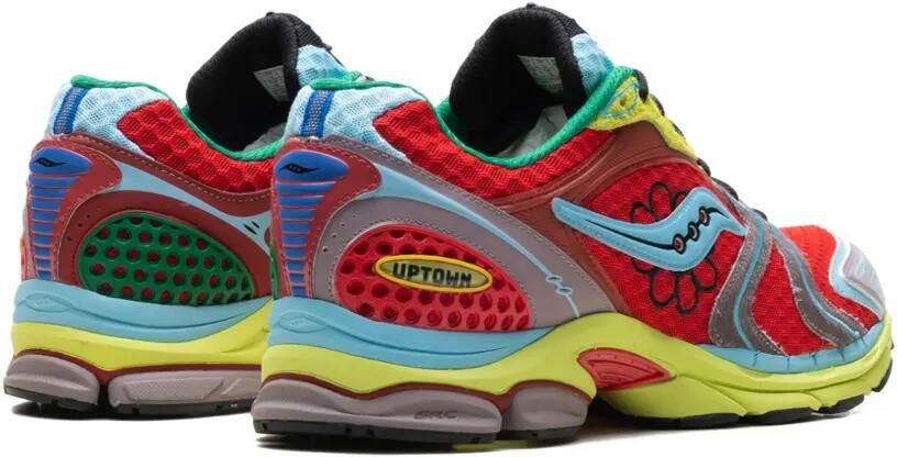 Saucony x Jae Tips Progrid Triumph 4 sneakers Rood