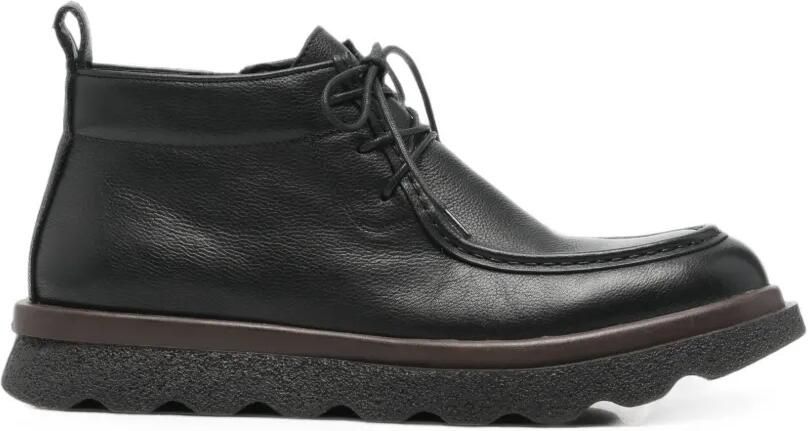 SERGIO MORETTI FIRENZE Desert boots met geribbelde zool en veters Zwart