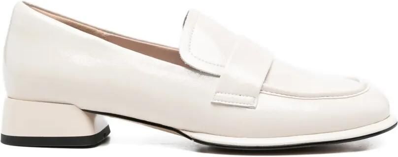 SERGIO MORETTI FIRENZE Gelakte loafers Beige