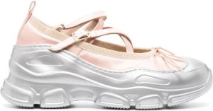 Simone Rocha Trek ballerina's met gekruiste bandjes Zilver