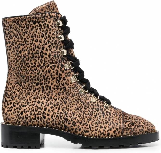 Stuart Weitzman Enkellaarzen met jaguarprint Bruin