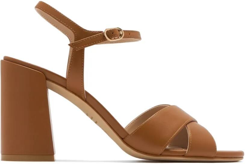 Stuart Weitzman Alyssa sandalen met gekruiste bandjes Bruin