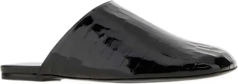 Stuart Weitzman croc-effect patent-leather flat mules Zwart
