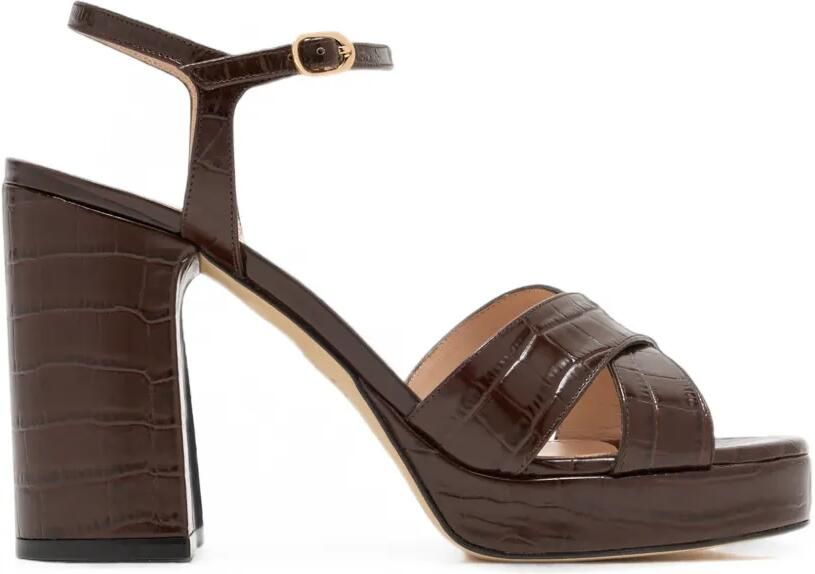 Stuart Weitzman Dayna 100 sandalen met krokodillen-reliëf en hak Bruin
