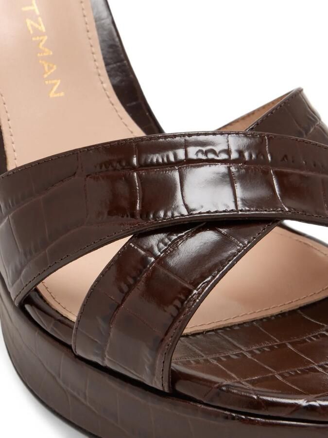 Stuart Weitzman Dayna 100 sandalen met krokodillen-reliëf en hak Bruin - Foto 2