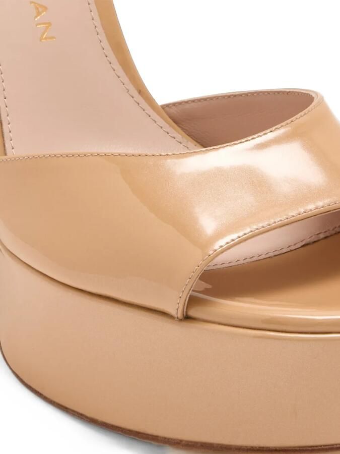 Stuart Weitzman Reade lakleren sandalen met plateauzool Beige - Foto 2
