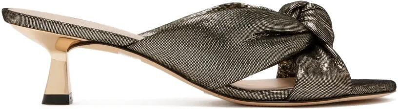 Stuart Weitzman Sandalen met geknoopte bovenkant en hak Goud