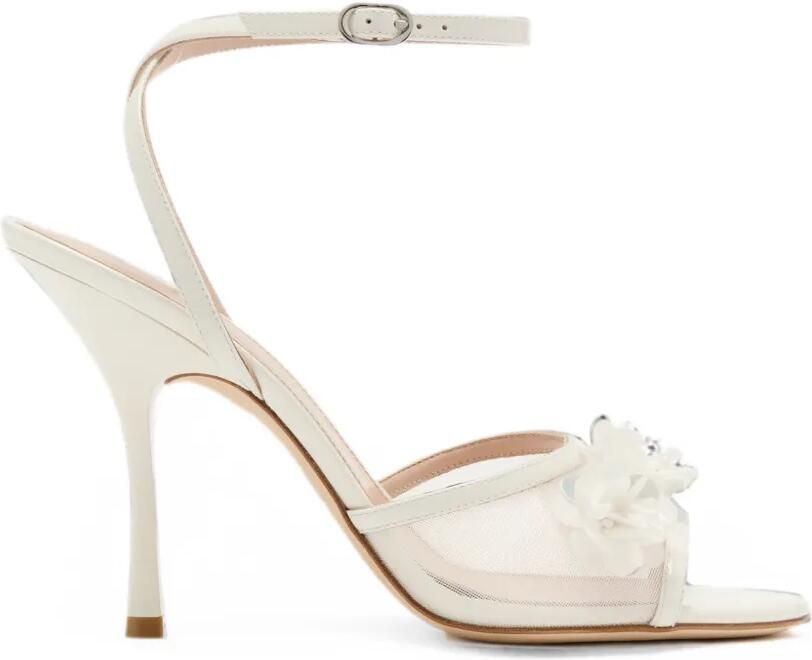 Stuart Weitzman Sandalen met gespsluiting en bloemapplicatie Wit