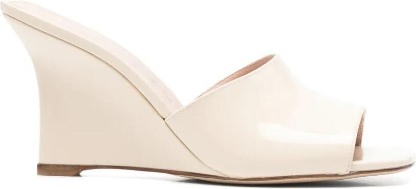 Stuart Weitzman Vienne sandalen met sleehak Beige