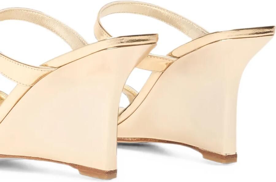 Stuart Weitzman Vinnie bewerkte sandalen met sleehak Goud - Foto 2