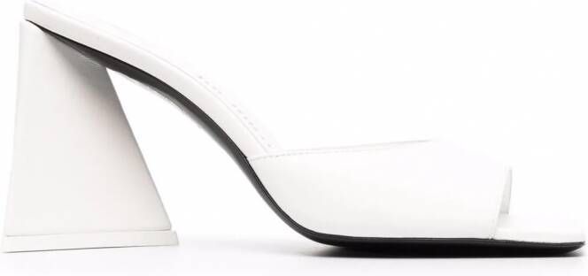 The Attico Devon muiltjes met vierkante neus Wit