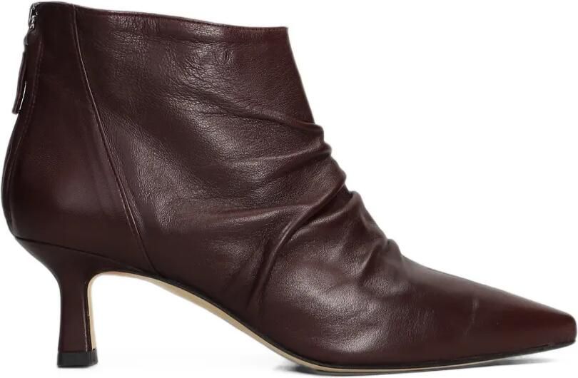 The Seller ruched pointed-toe ankle boots Rood