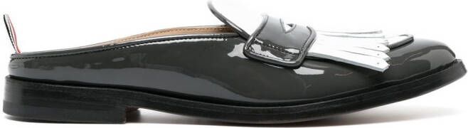 Thom Browne Loafers met franje Grijs