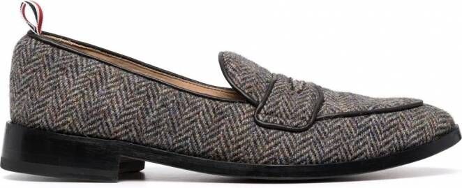 Thom Browne Varsity penny loafers met visgraat patroon Bruin